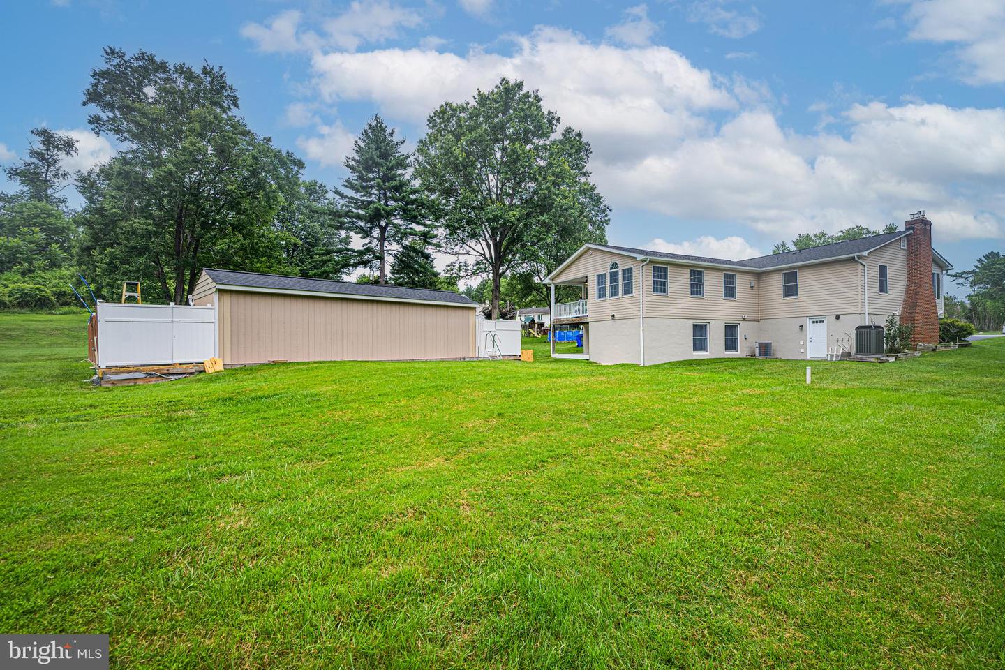 10318 Globe Ct