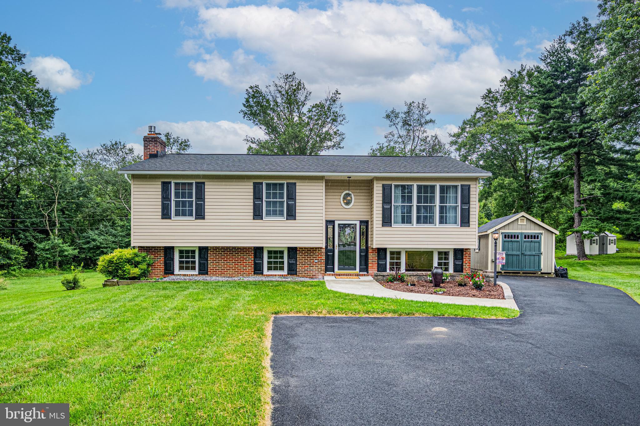 10318 Globe Ct