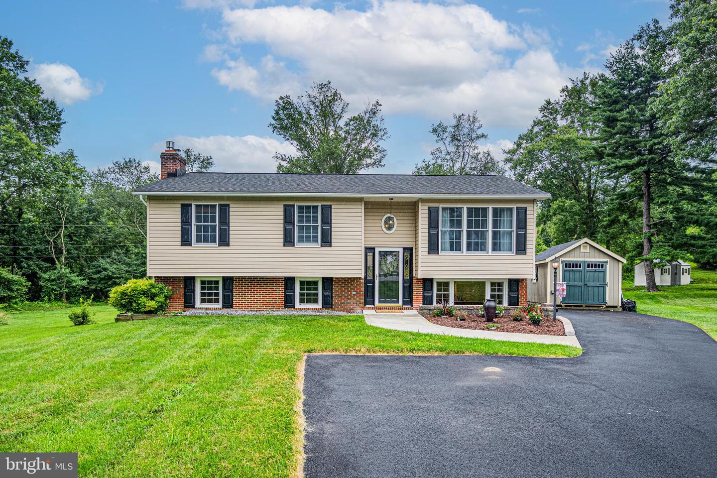 10318 Globe Ct