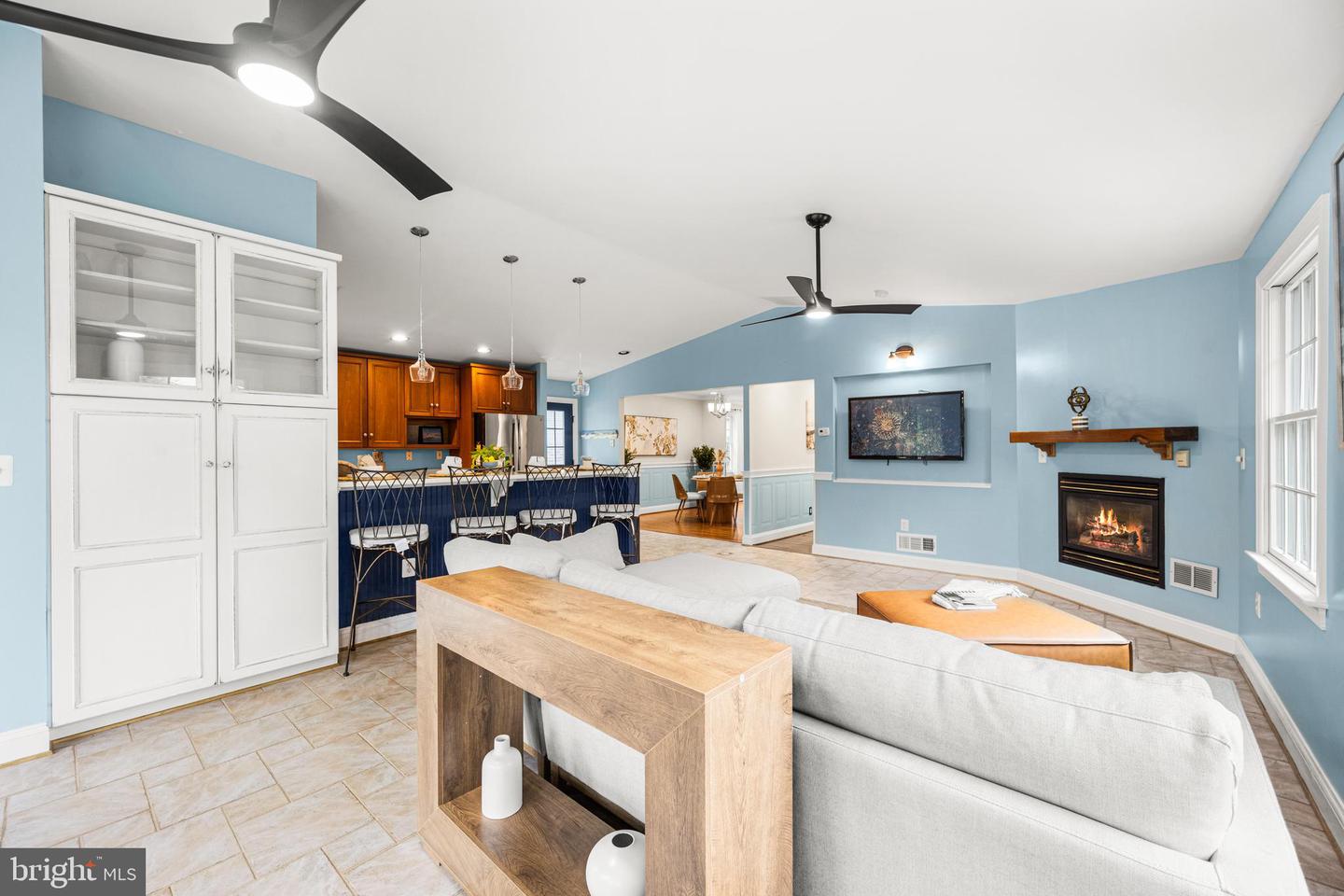 10318 Globe Ct