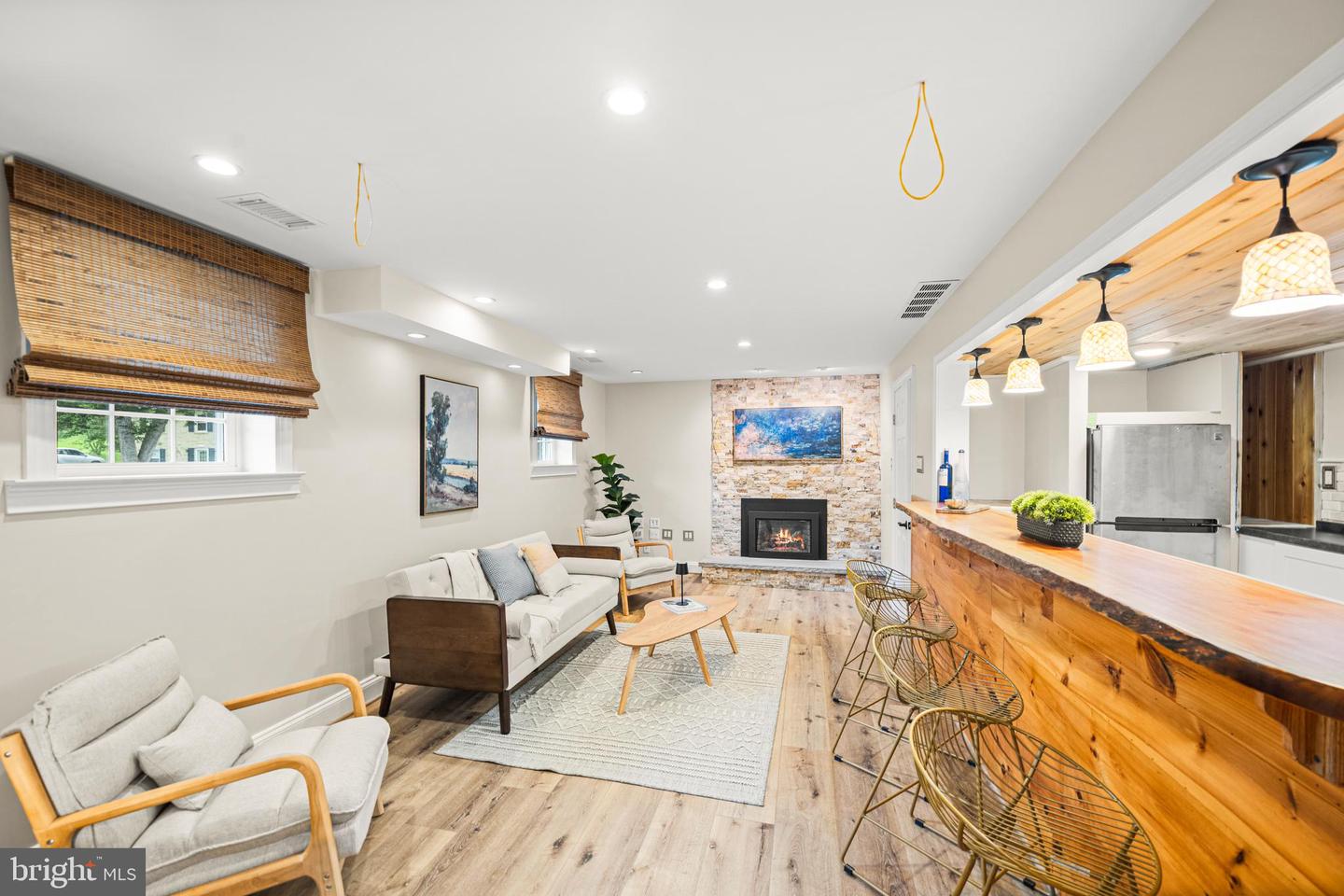 10318 Globe Ct