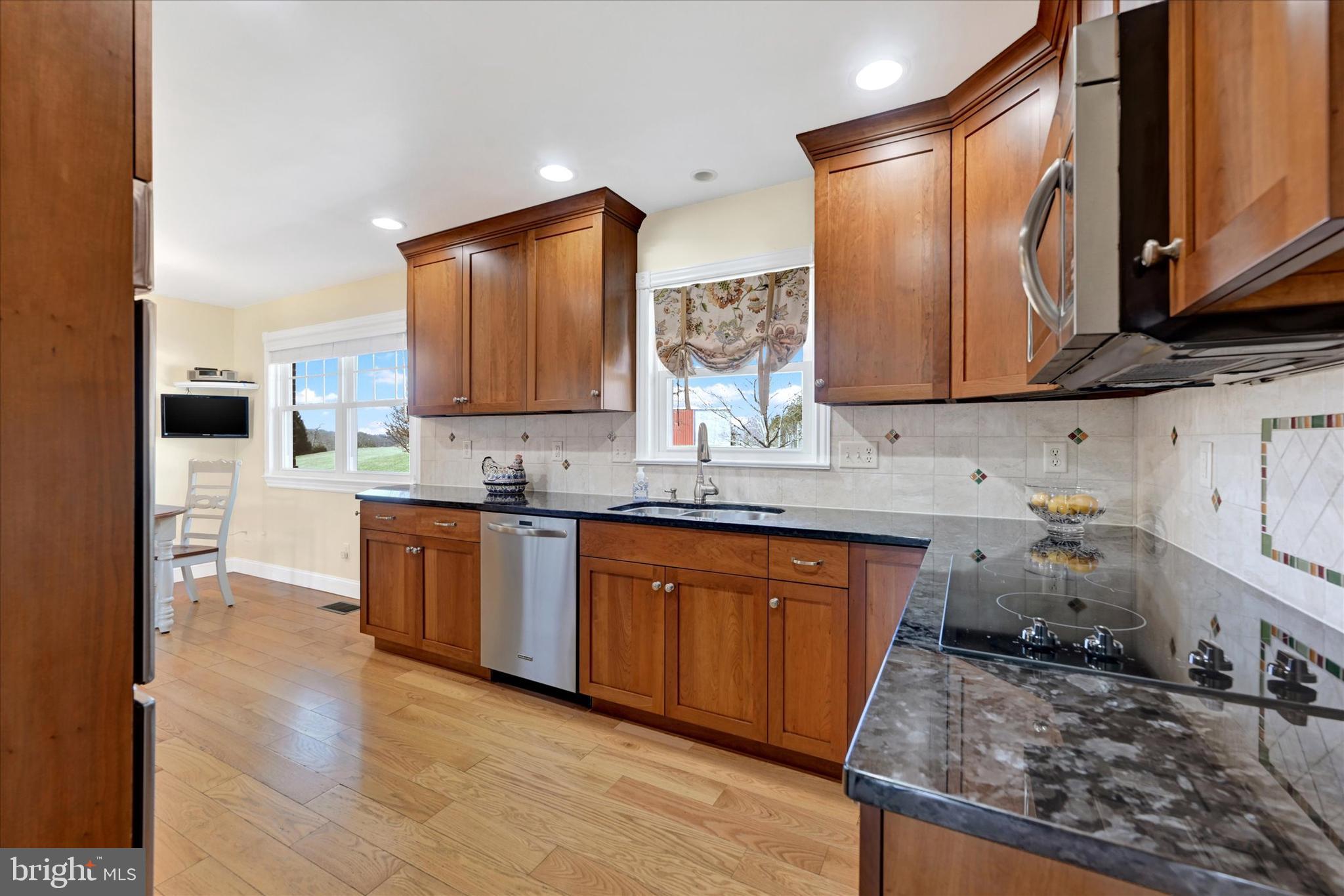 2524 Jennings Chapel Rd