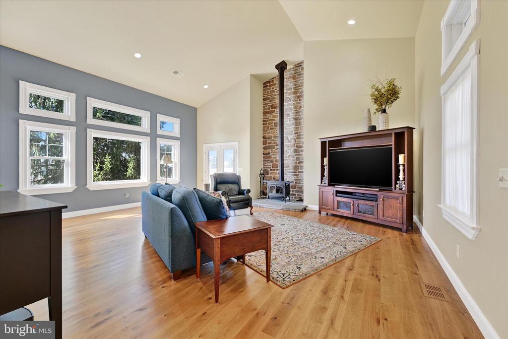 2524 Jennings Chapel Rd