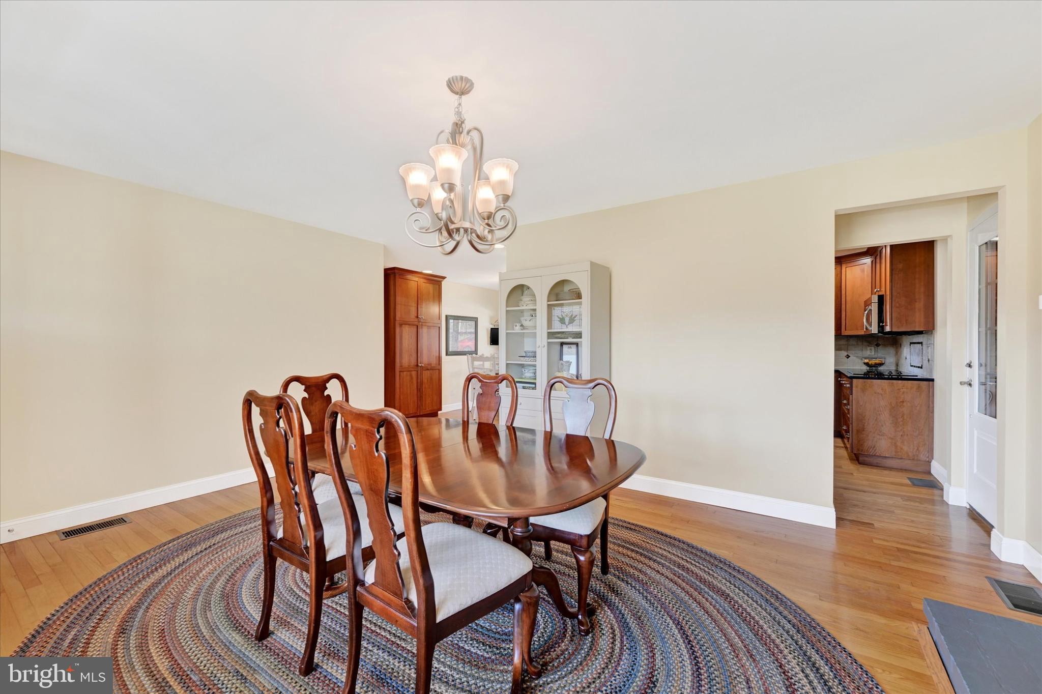 2524 Jennings Chapel Rd