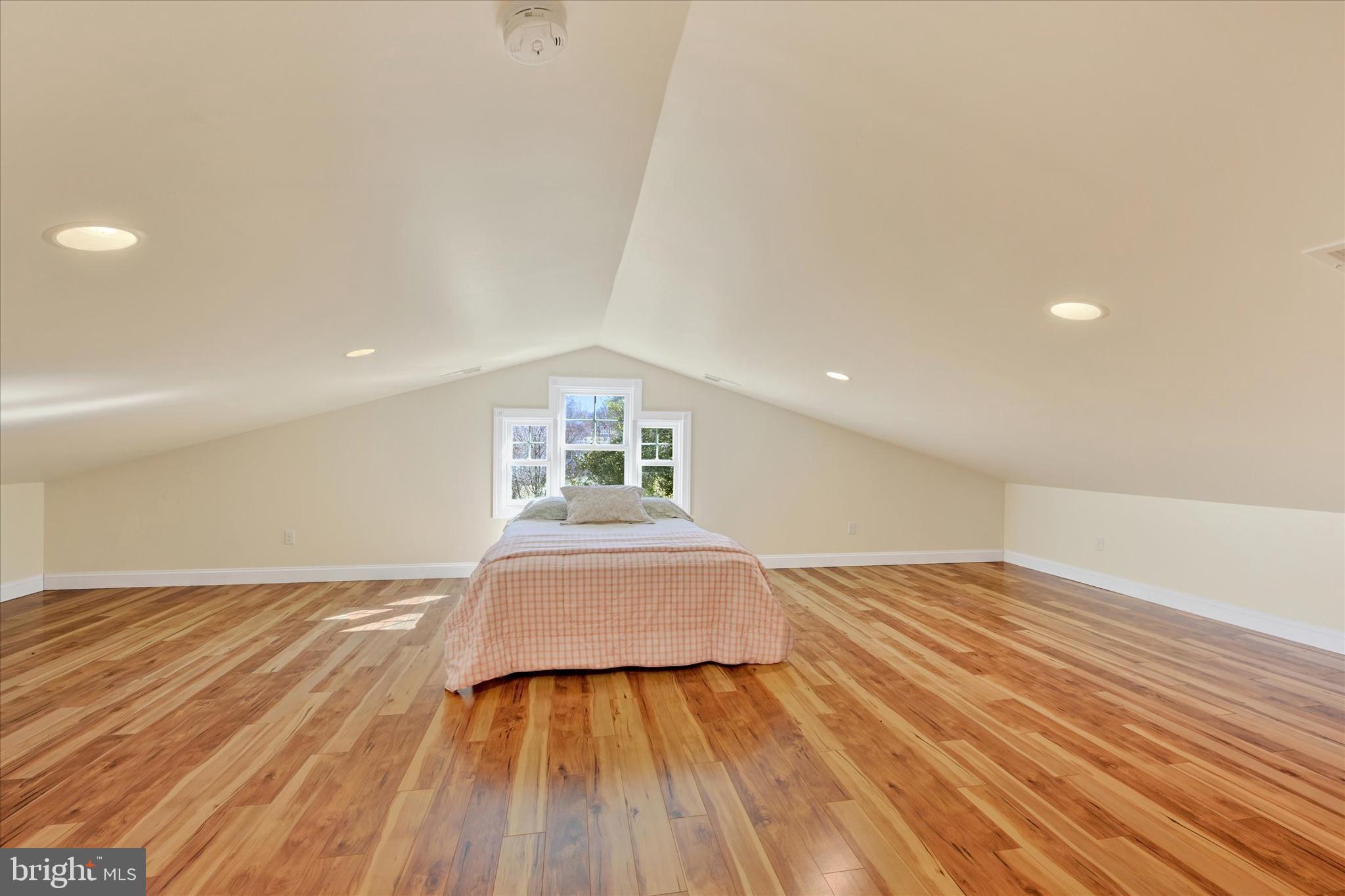 2524 Jennings Chapel Rd