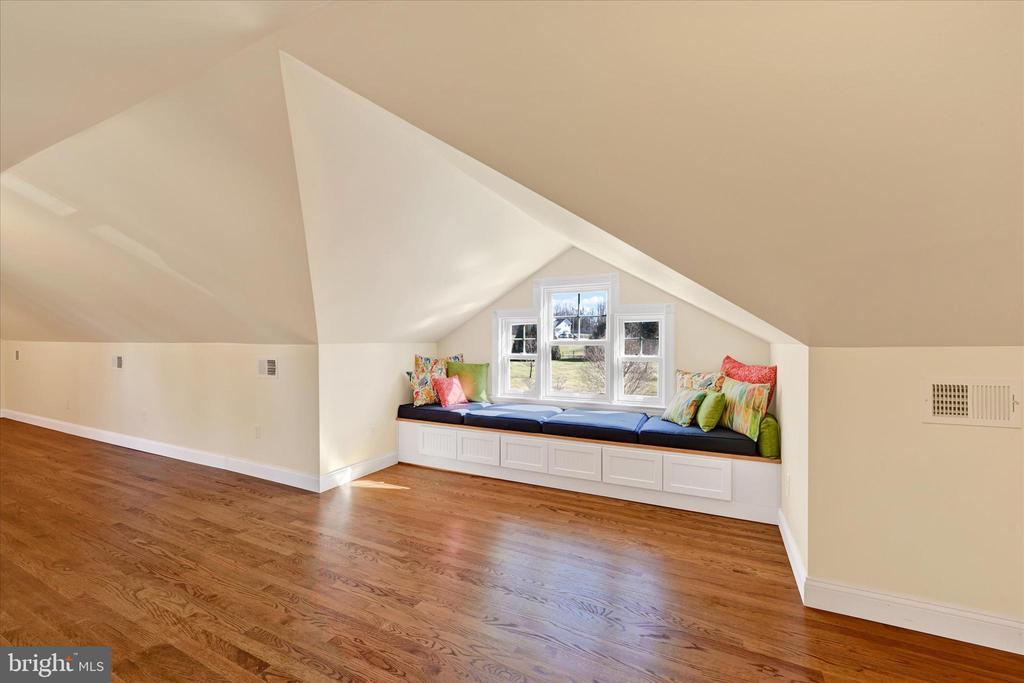 2524 Jennings Chapel Rd