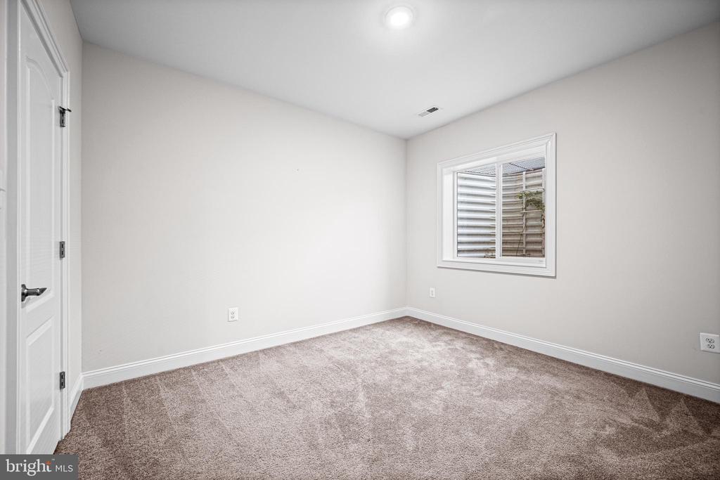 12571 Vincents Way