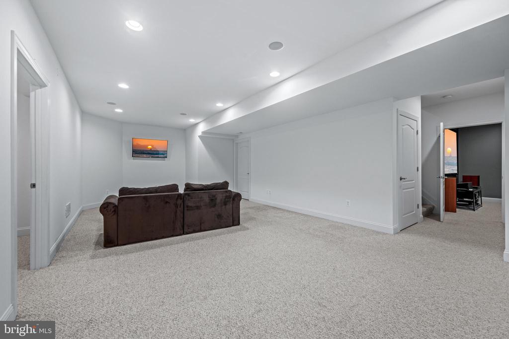8114 KYLEMORE WAY