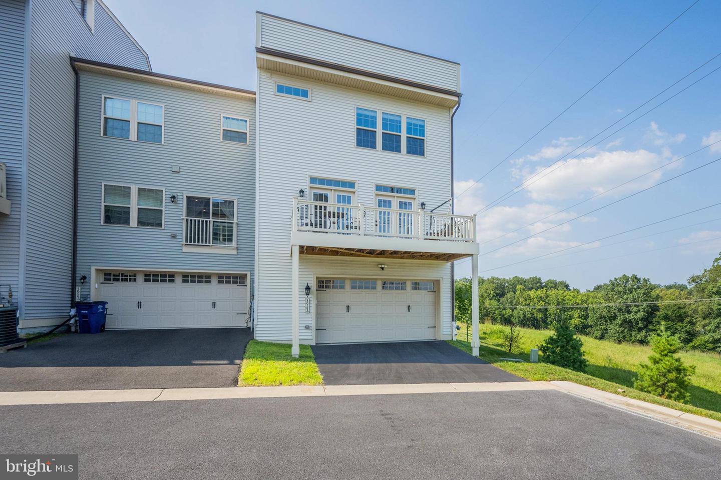 3923 Cooks Ln