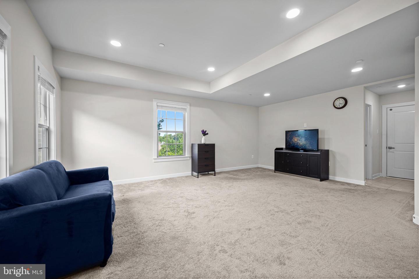 3923 Cooks Ln