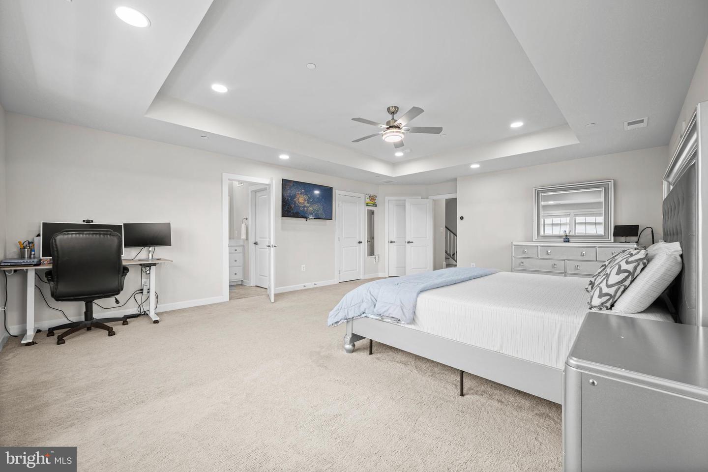 3923 Cooks Ln