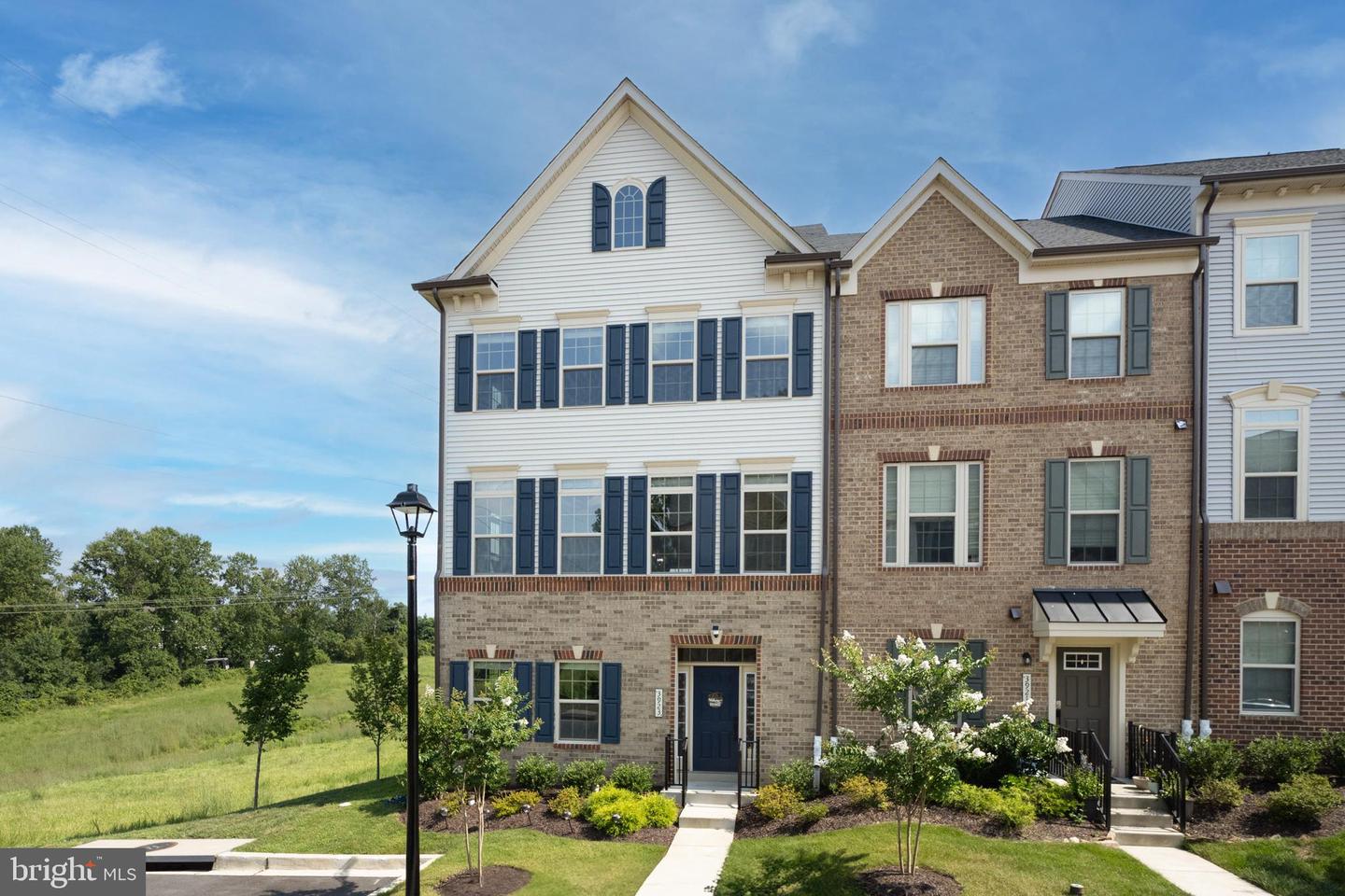 3923 Cooks Ln