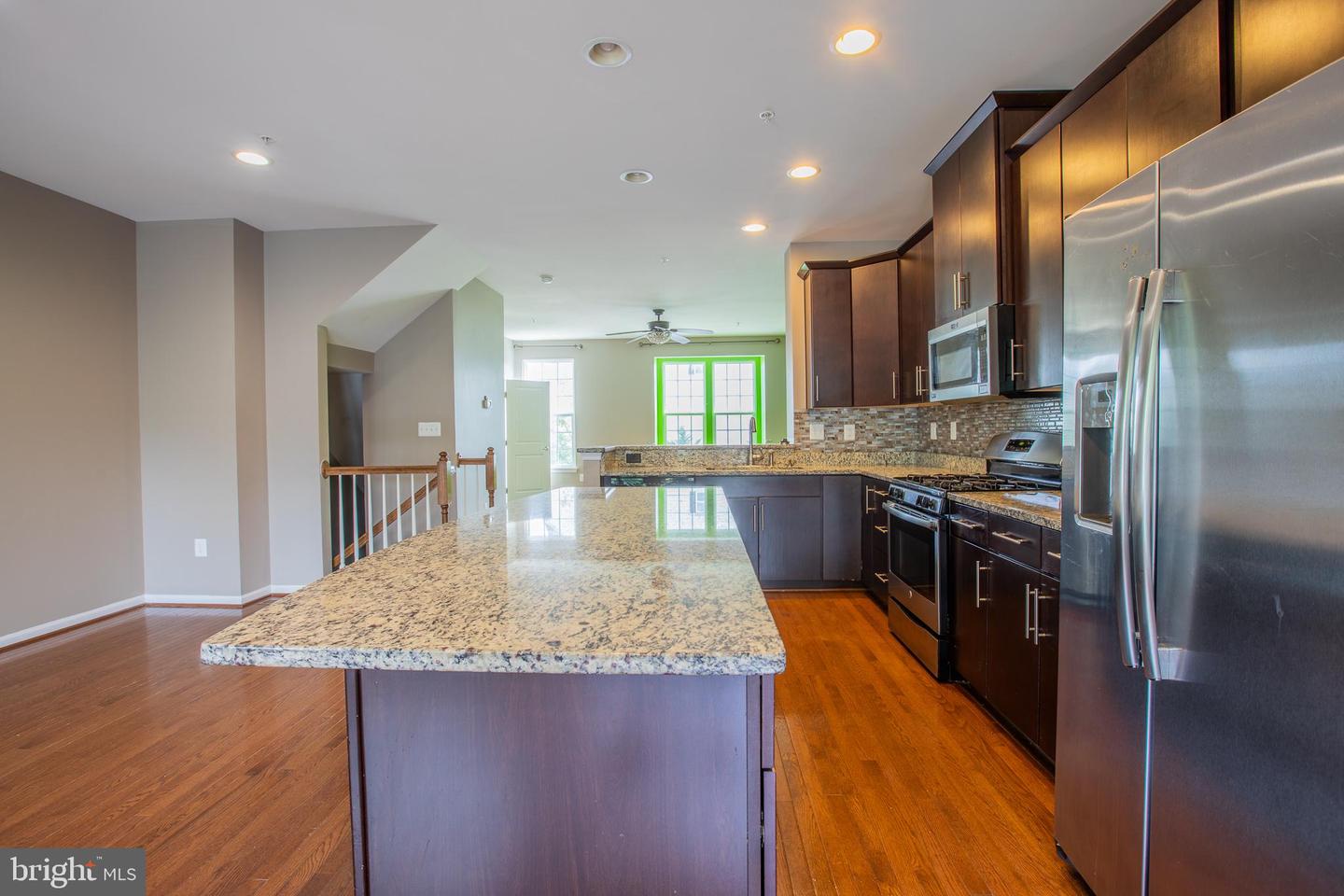 7314 FREEBIRD LN