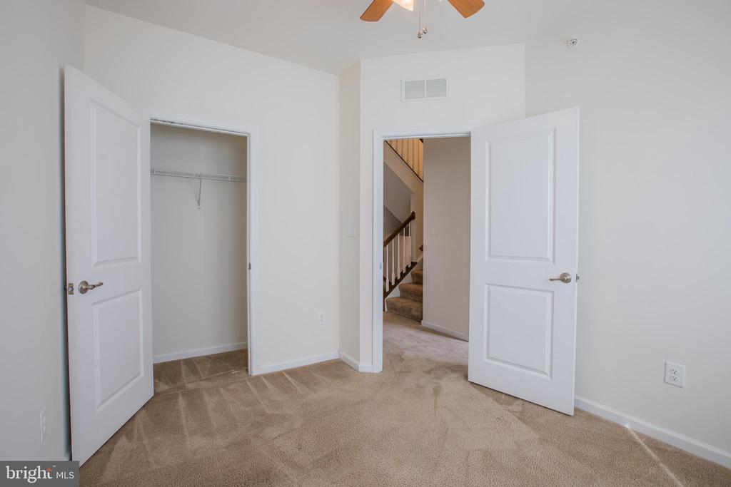 7314 FREEBIRD LN