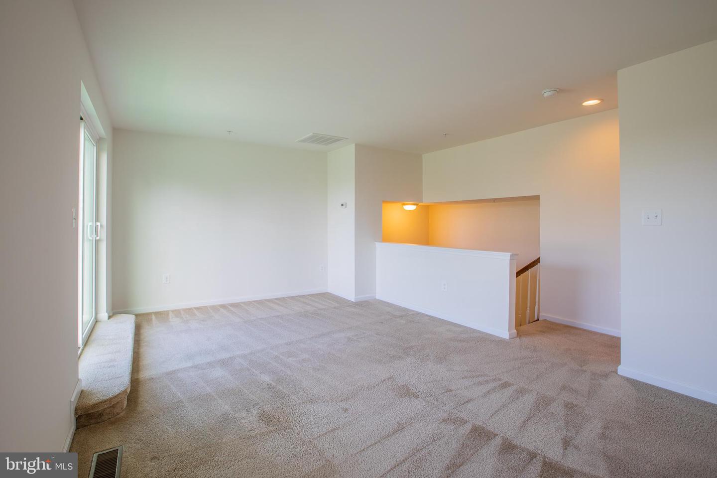 7314 FREEBIRD LN