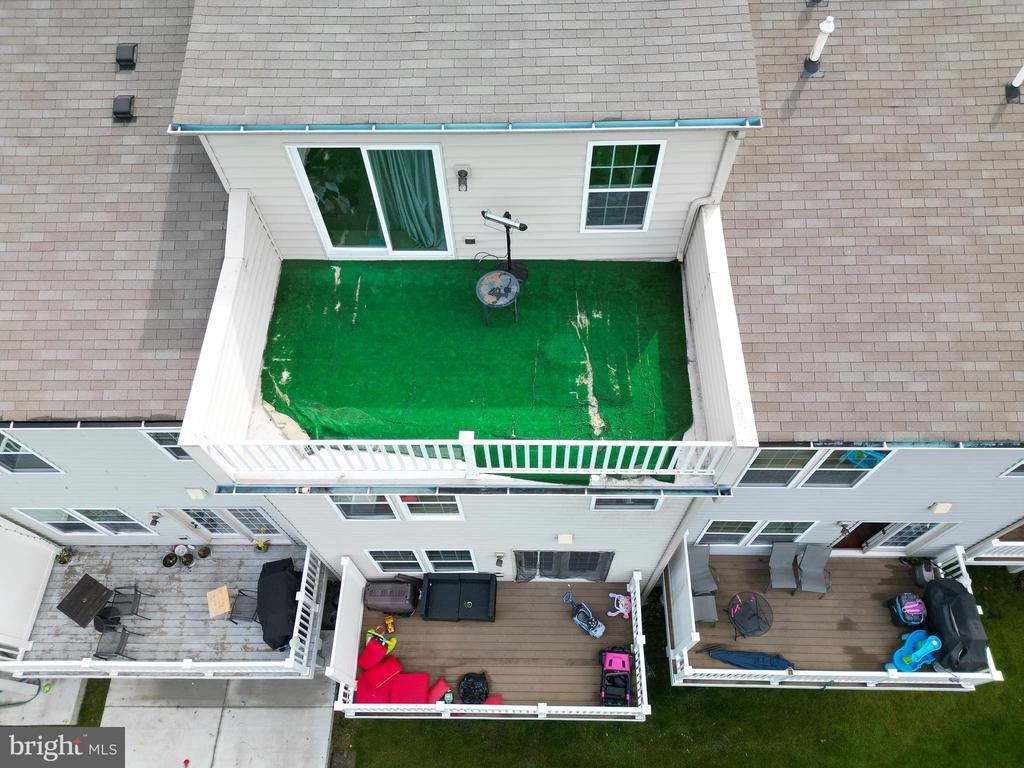 7314 FREEBIRD LN