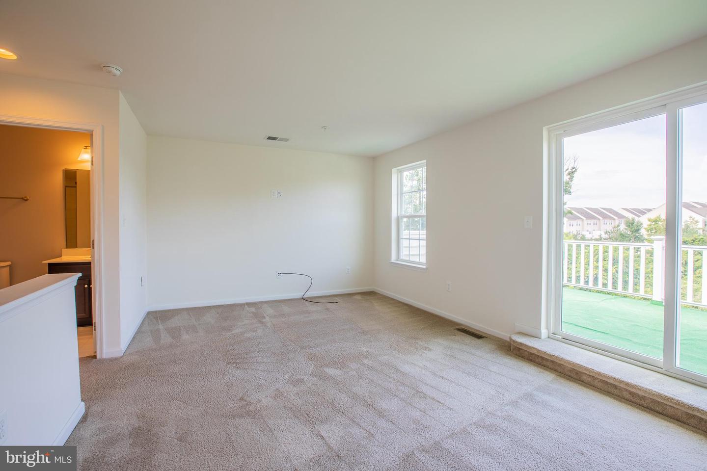 7314 FREEBIRD LN