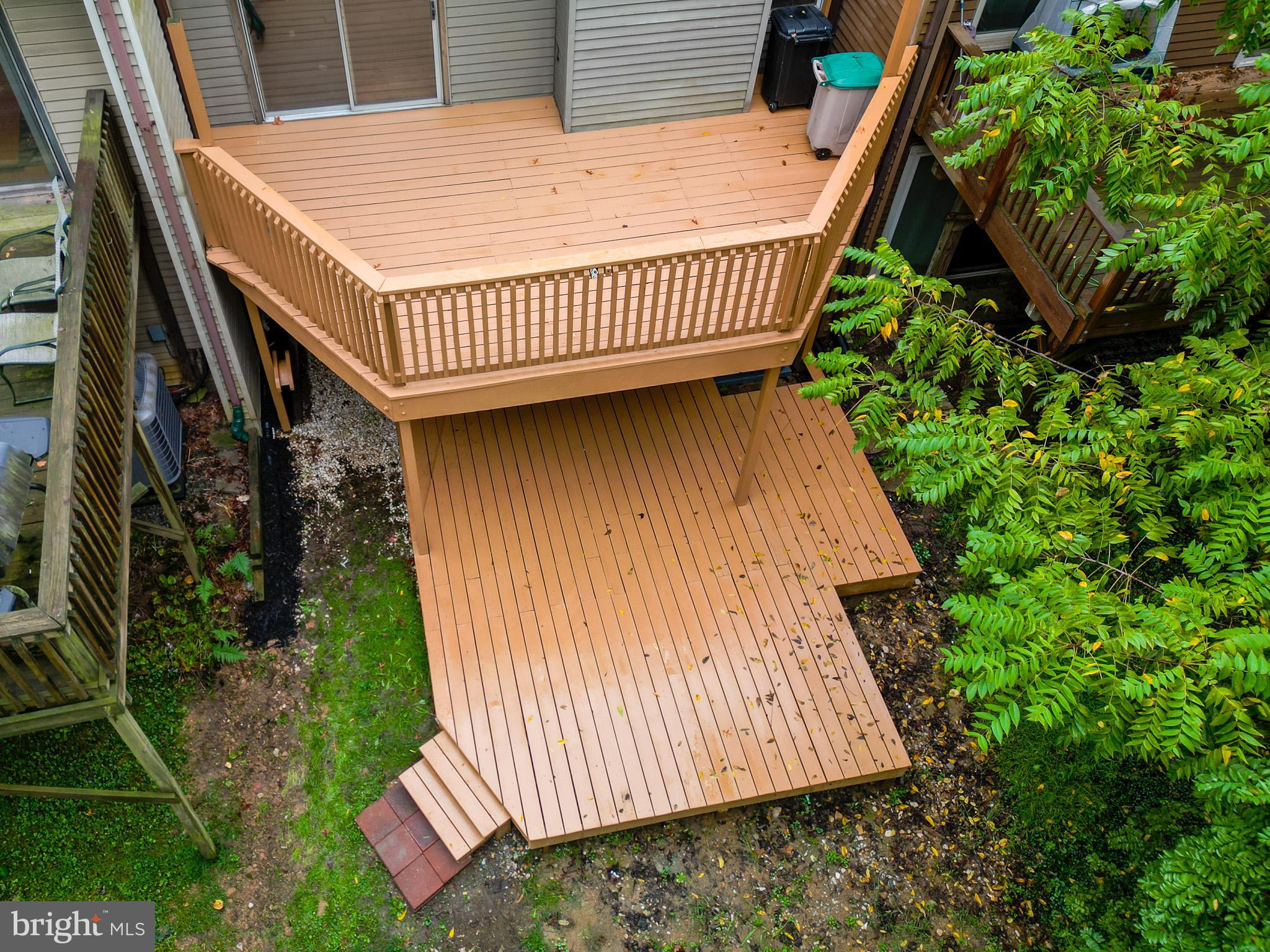 9453 CLOCKTOWER LANE