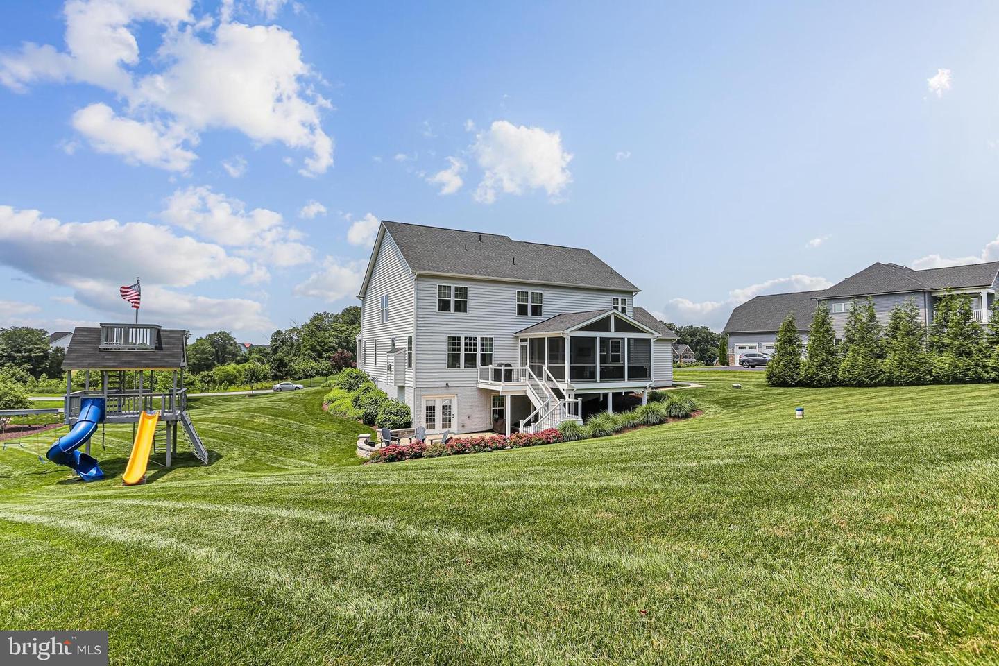 1020 Thunderbird Dr