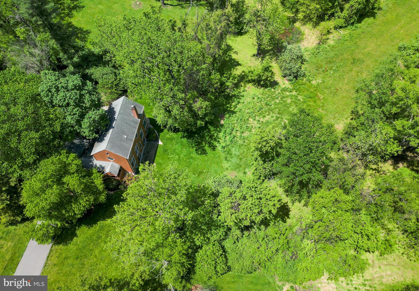 2532 N Farm Rd