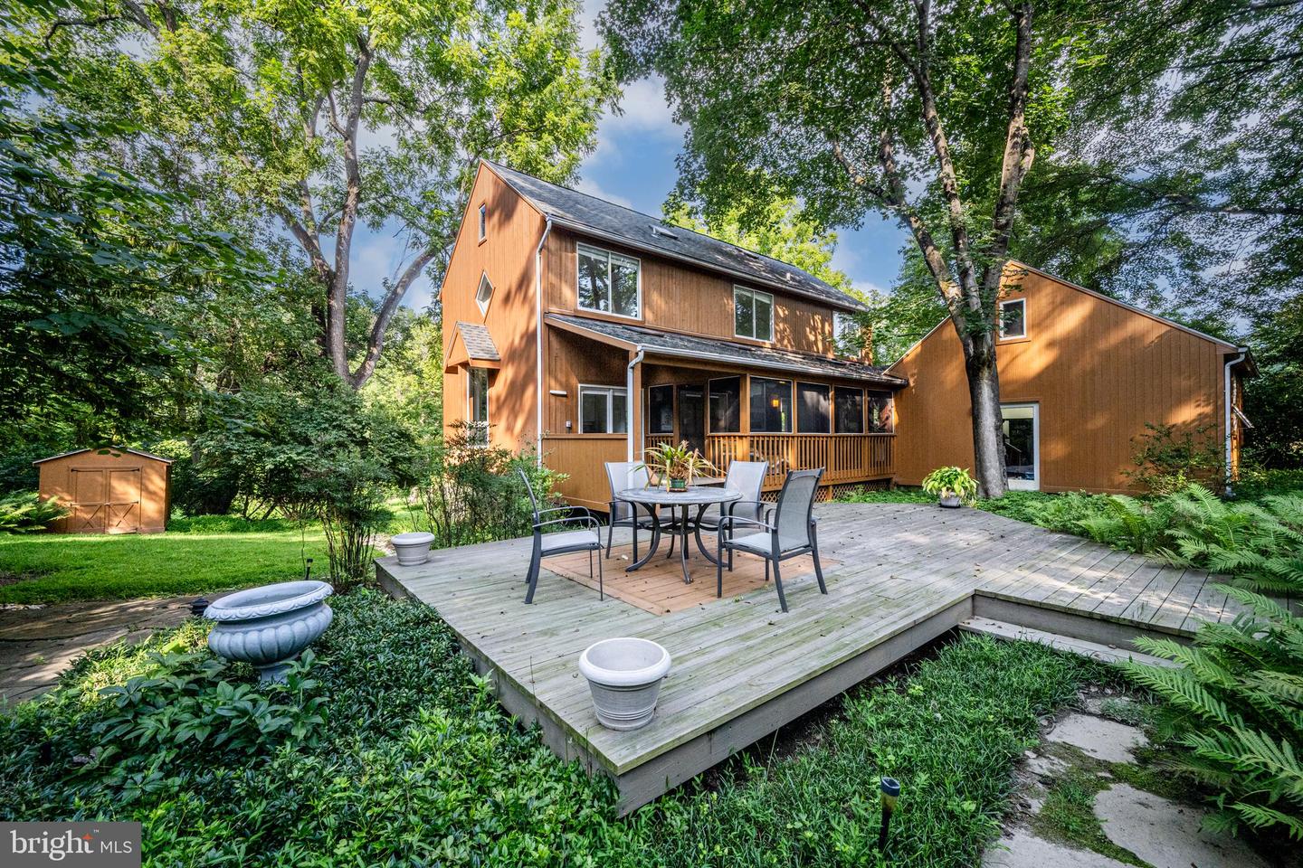 2532 N Farm Rd