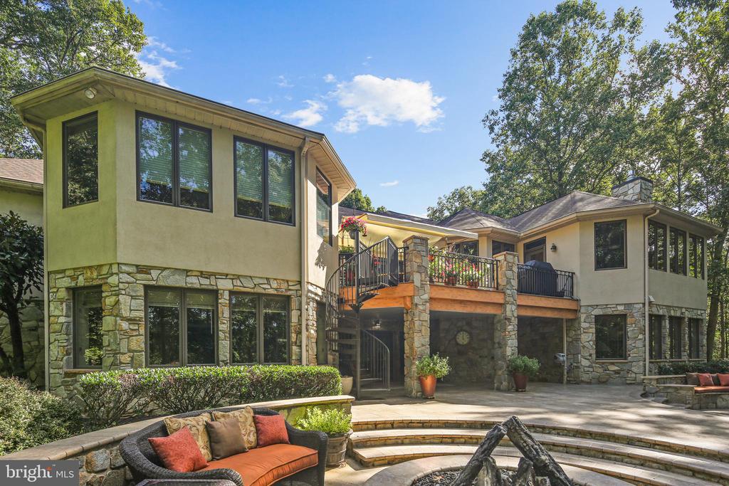 3651 BROADLEAF COURT