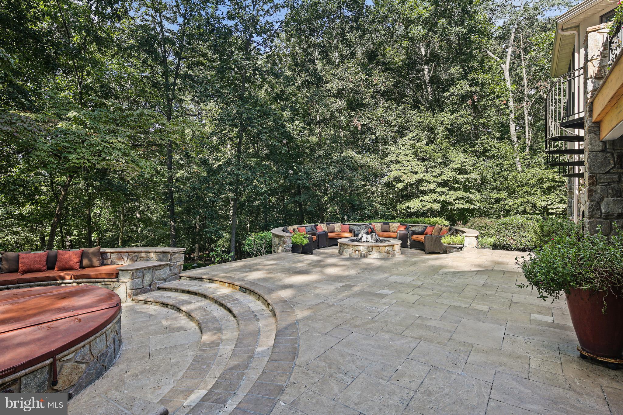 3651 BROADLEAF COURT