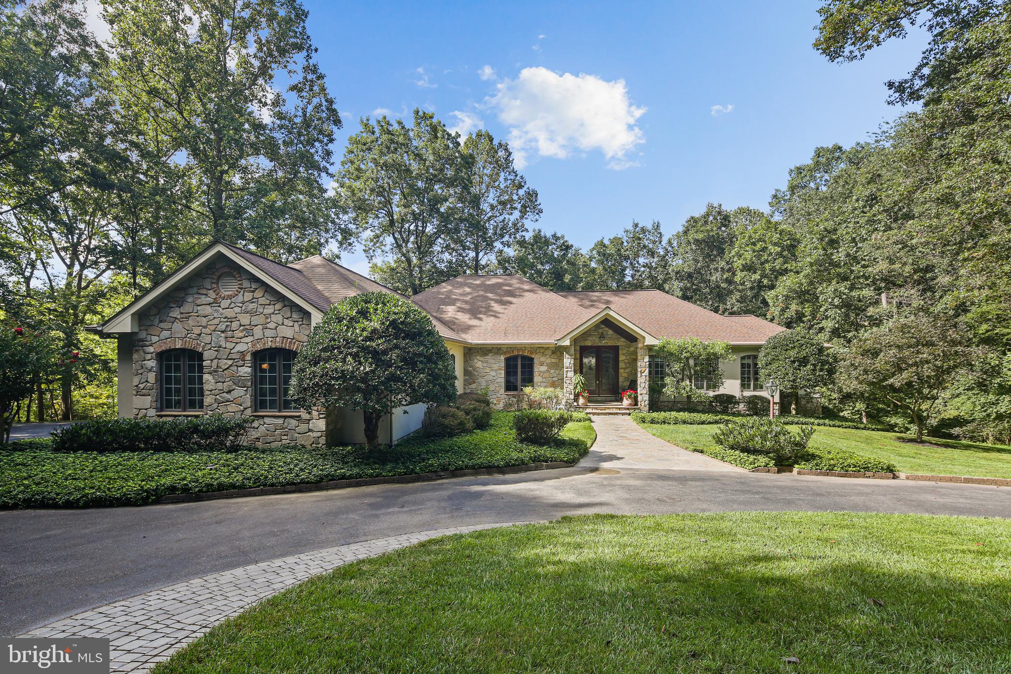 3651 BROADLEAF COURT