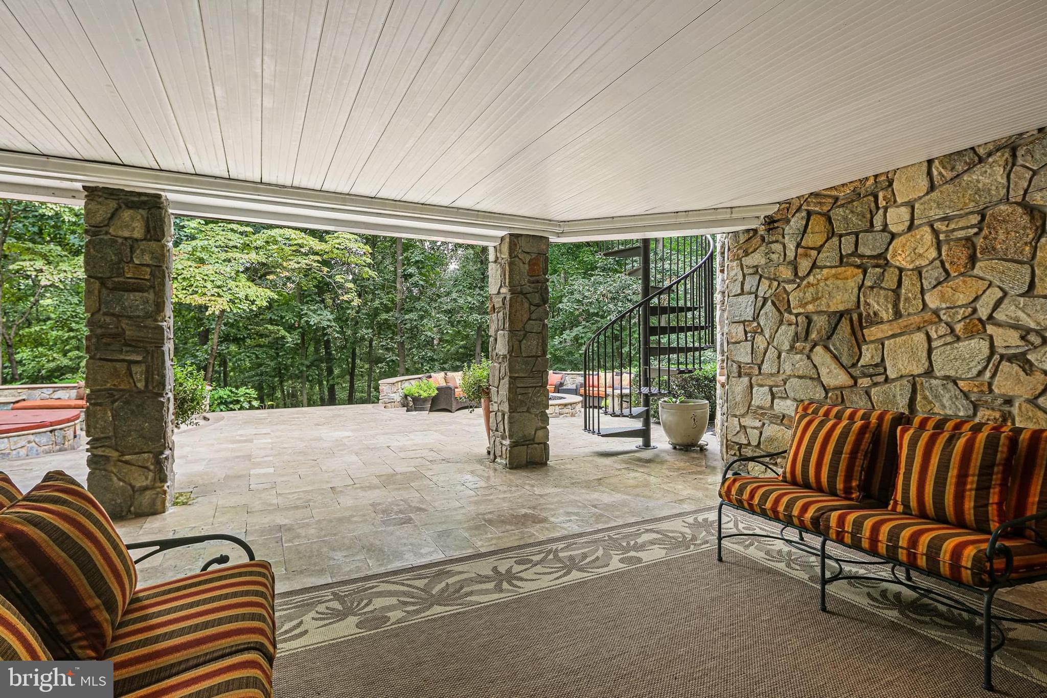 3651 BROADLEAF COURT