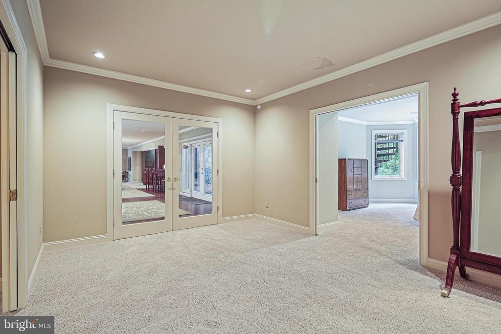 3651 BROADLEAF COURT