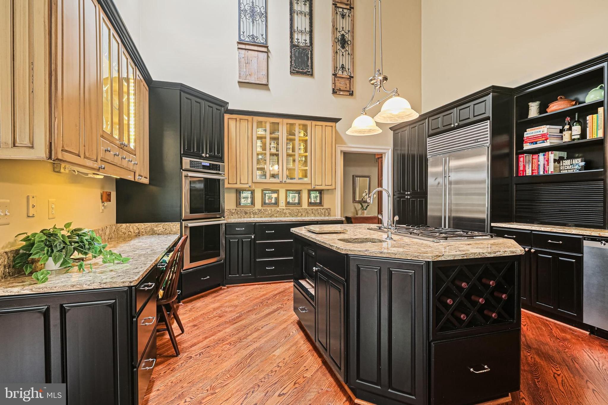 3651 BROADLEAF COURT