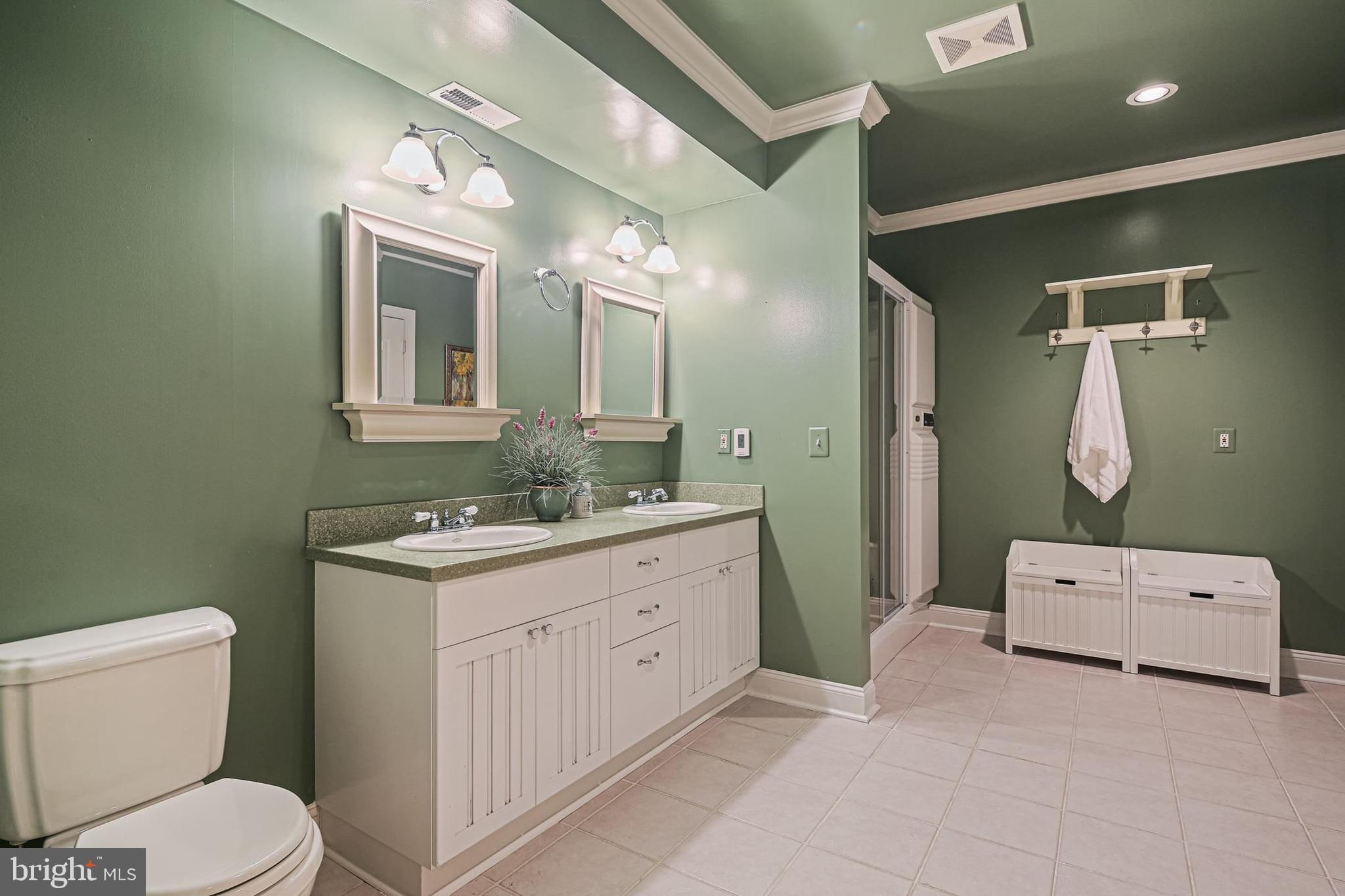 3651 BROADLEAF COURT