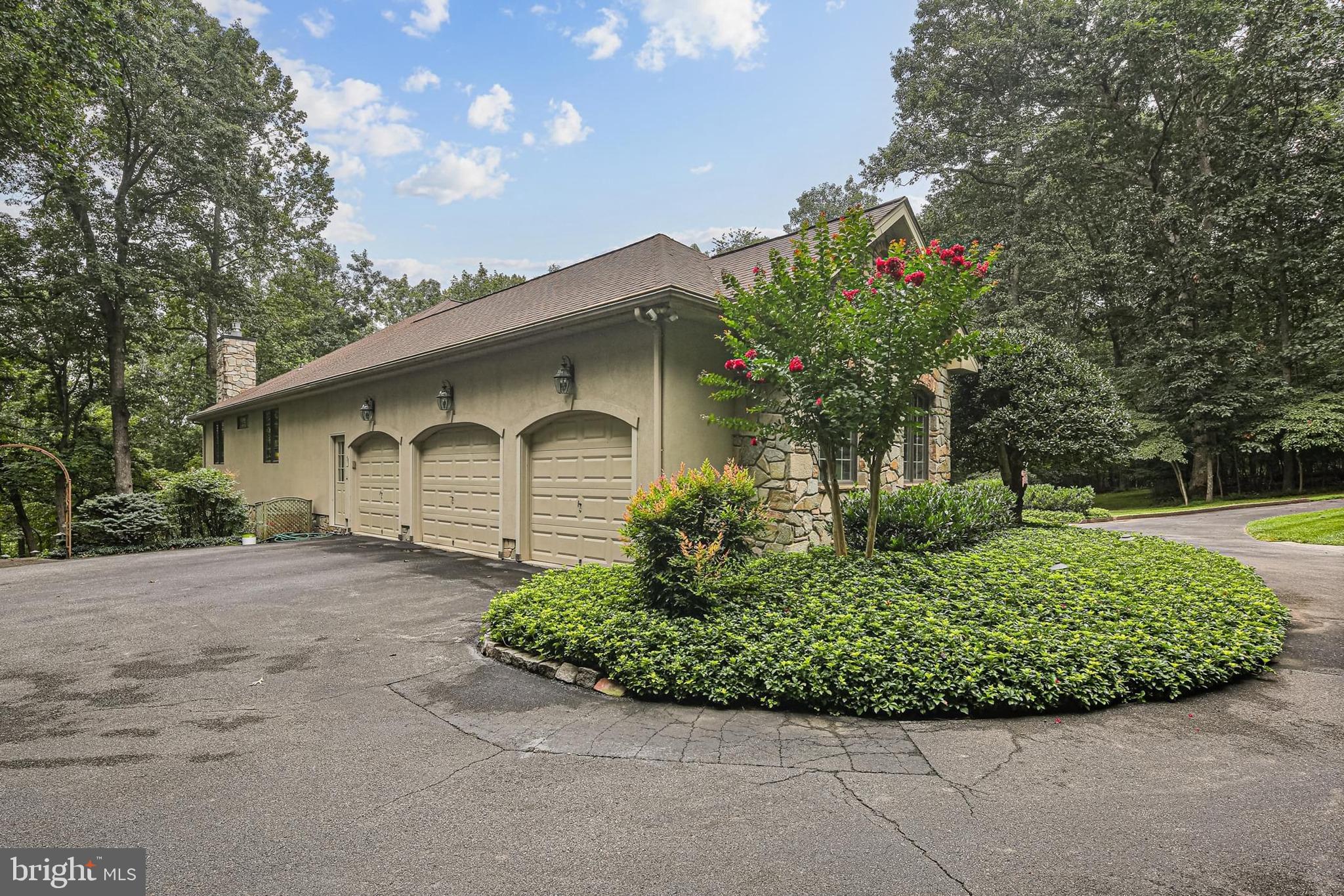3651 BROADLEAF COURT