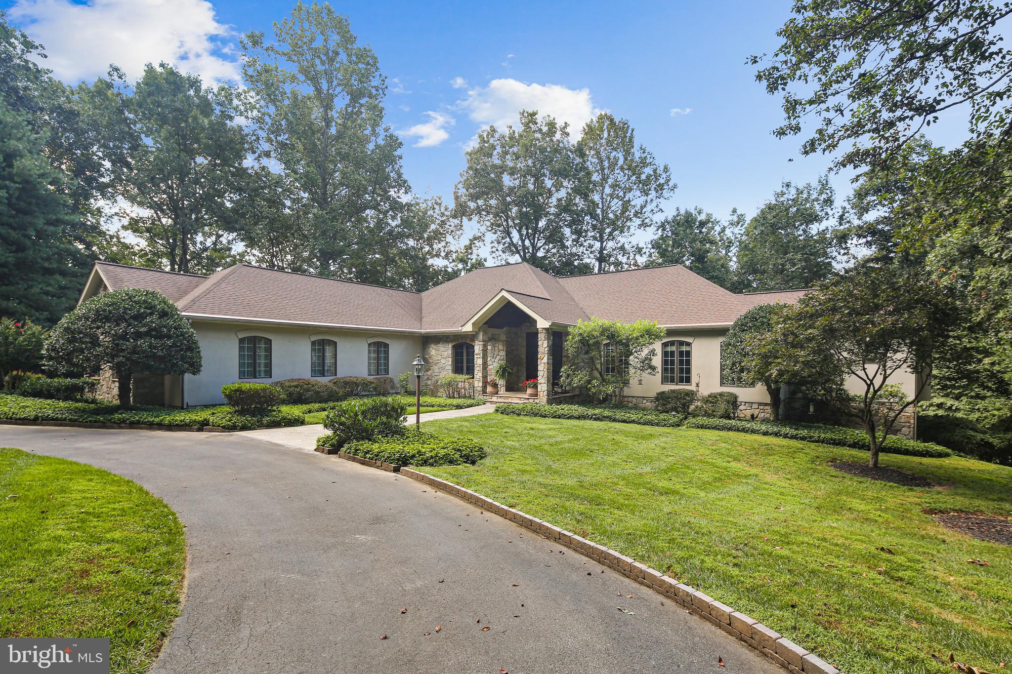 3651 BROADLEAF COURT
