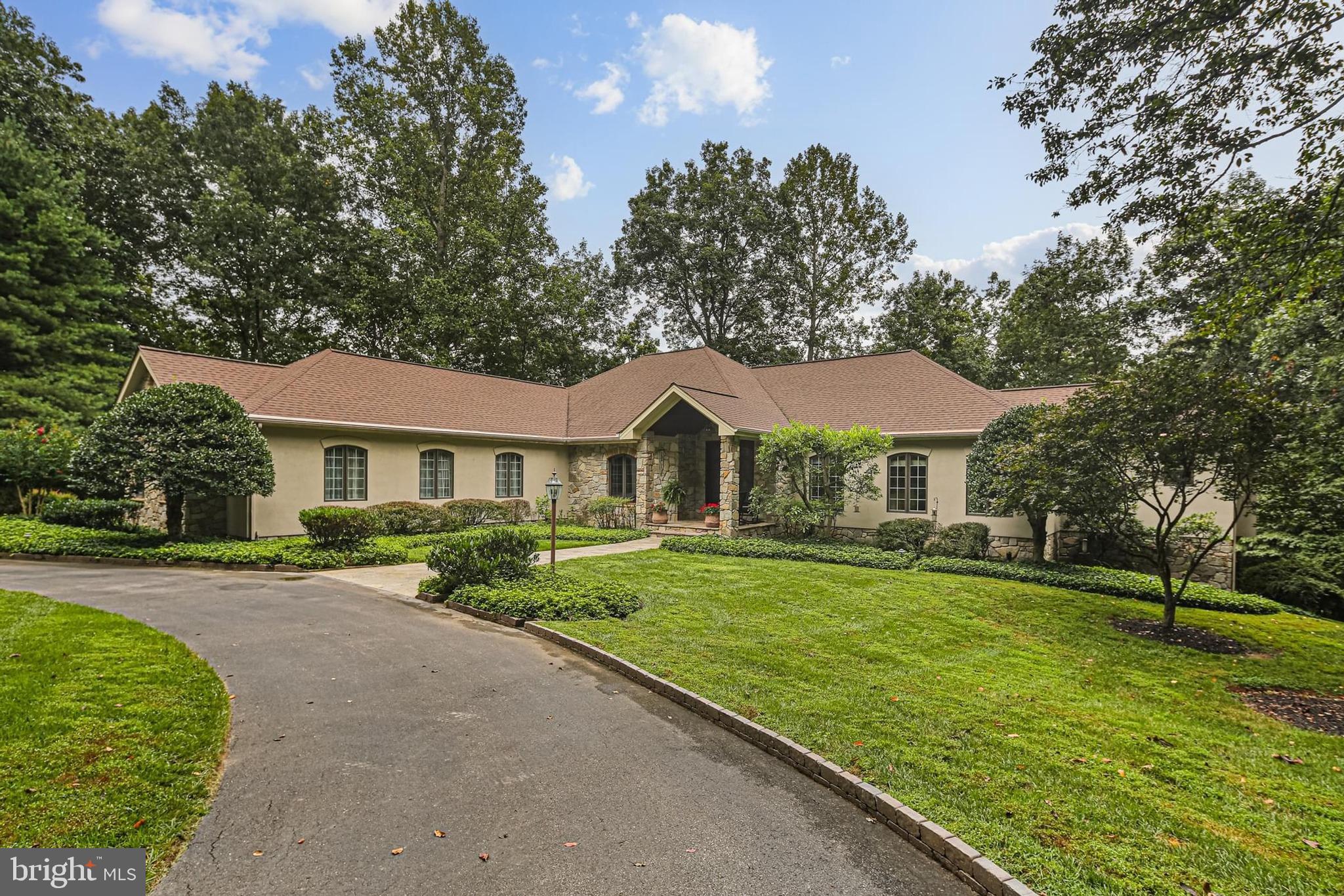 3651 BROADLEAF COURT