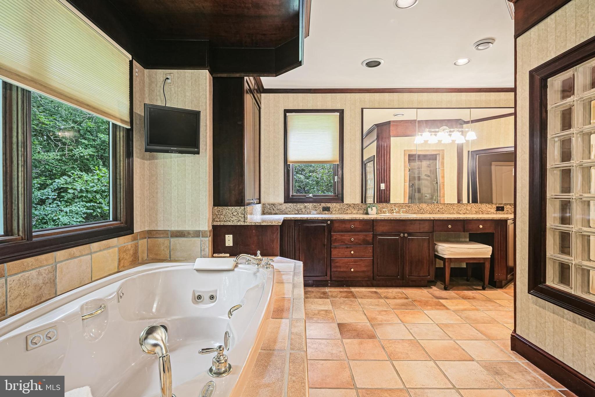 3651 BROADLEAF COURT