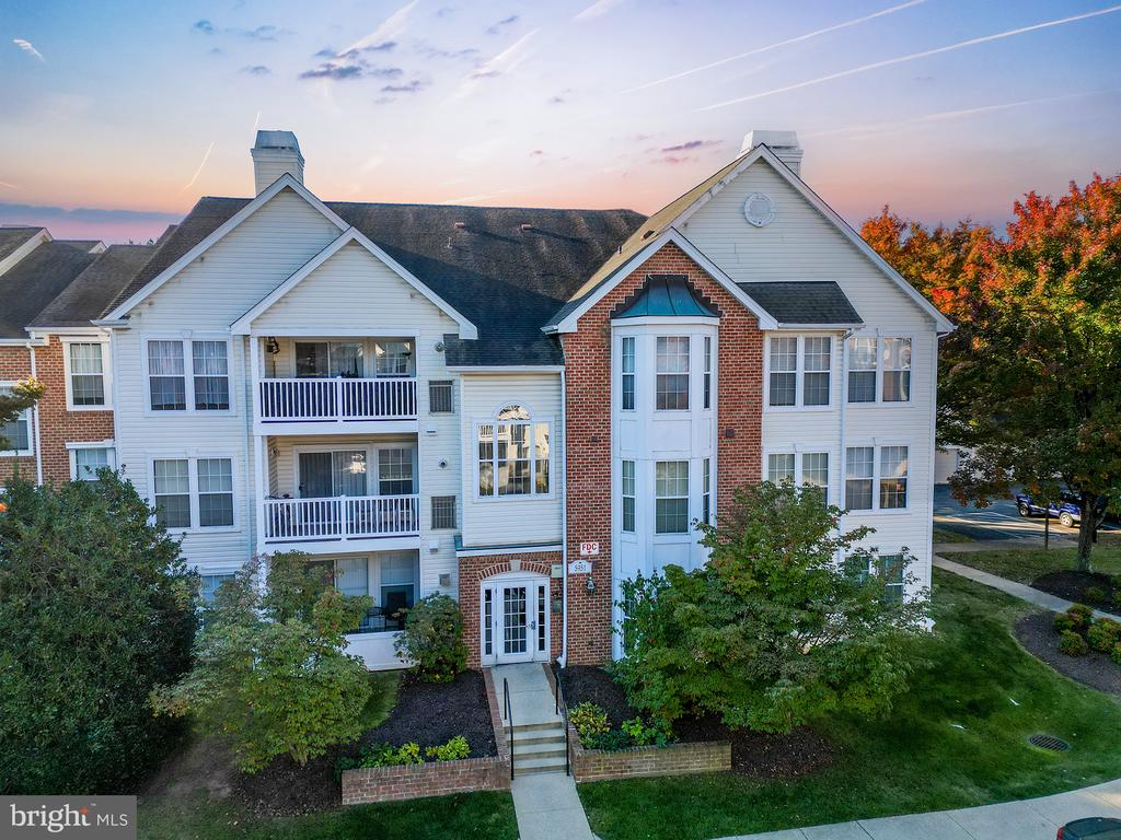 5951 MILLRACE COURT C-104