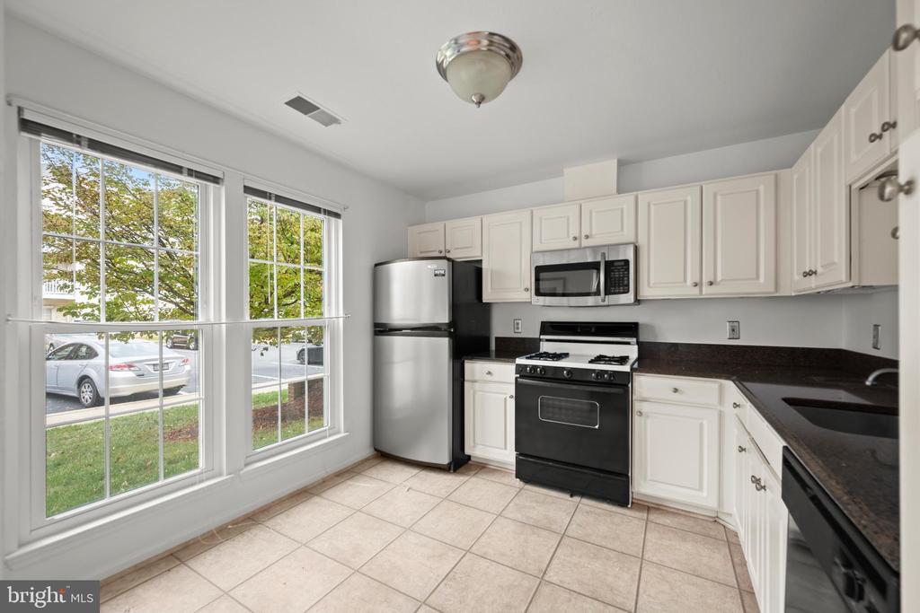 5951 MILLRACE COURT C-104