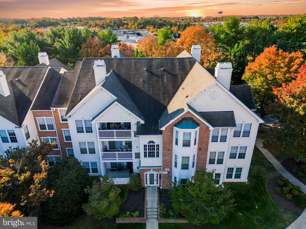 5951 MILLRACE COURT C-104