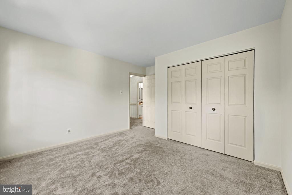 10343 WAVERLY WOODS DRIVE