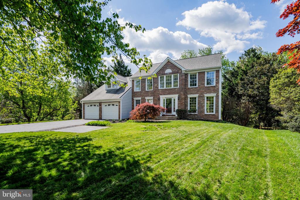10343 WAVERLY WOODS DRIVE