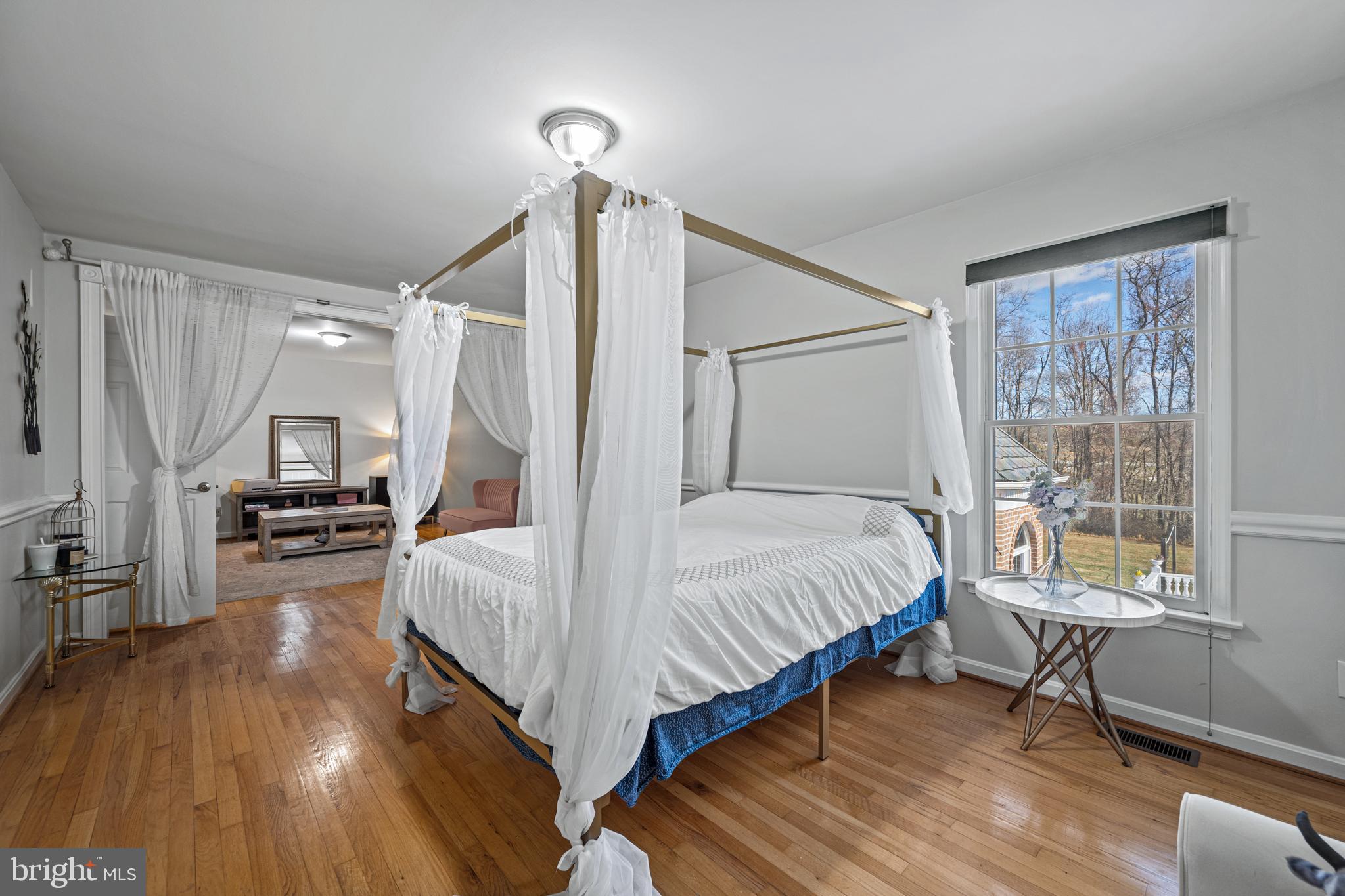 13738 LAKESIDE DRIVE