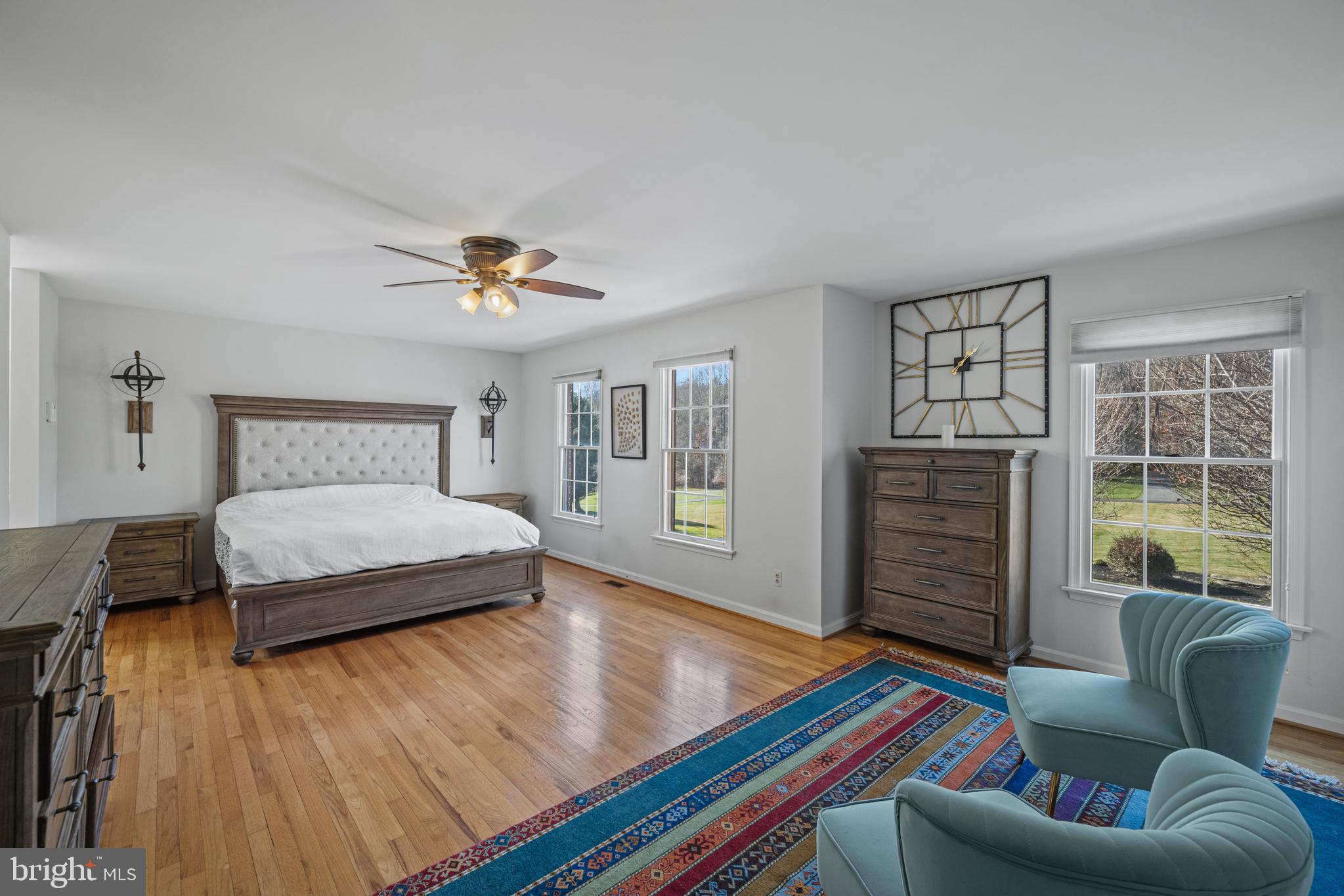 13738 LAKESIDE DRIVE