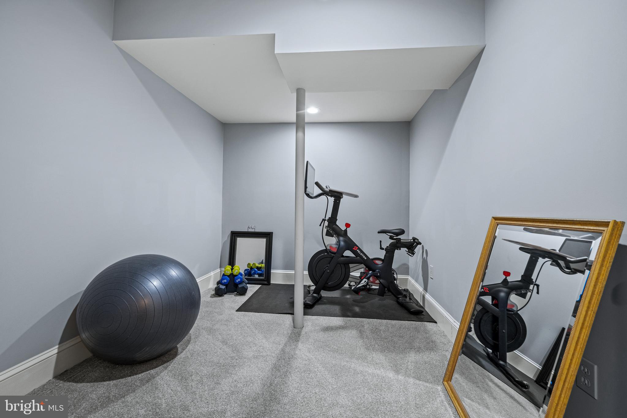 13738 LAKESIDE DRIVE