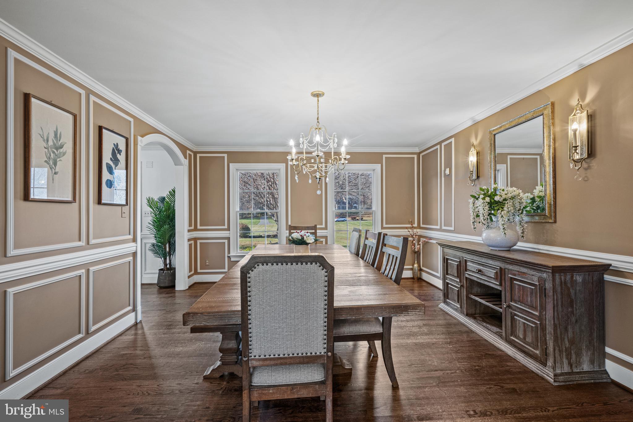 13738 LAKESIDE DRIVE