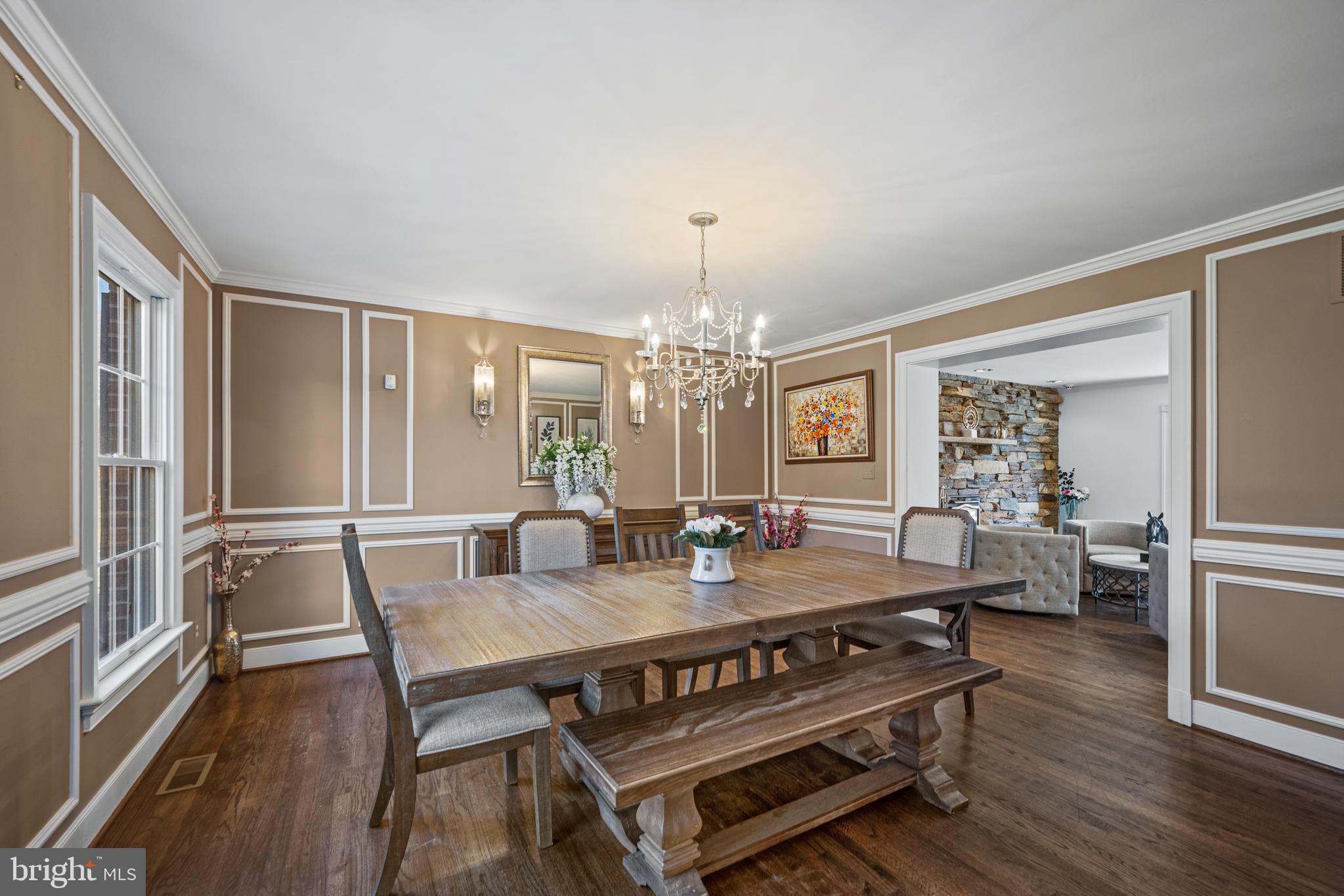 13738 LAKESIDE DRIVE