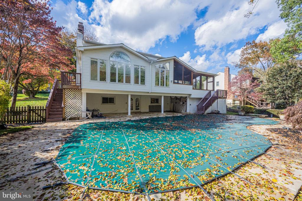 5002 CASTLE MOOR DRIVE