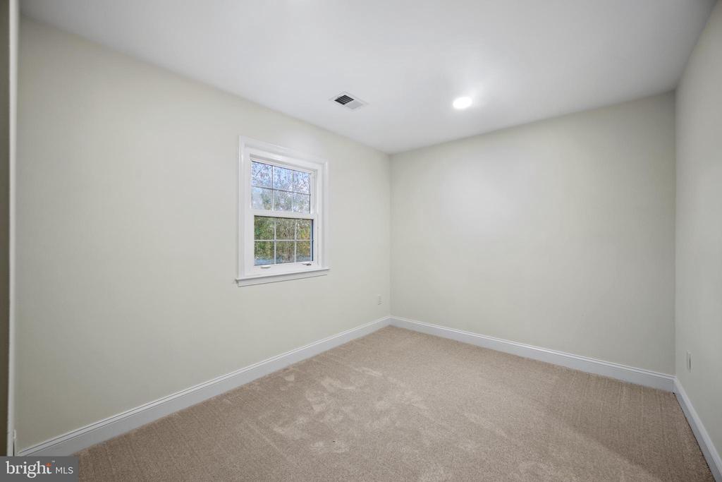 5002 CASTLE MOOR DRIVE