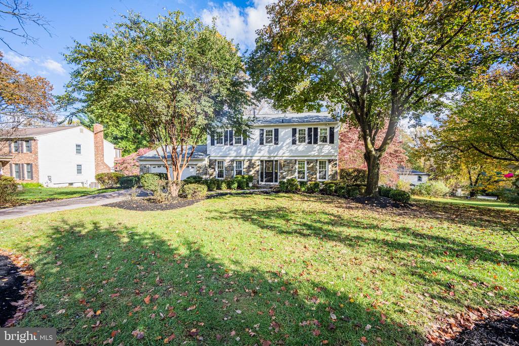 5002 CASTLE MOOR DRIVE