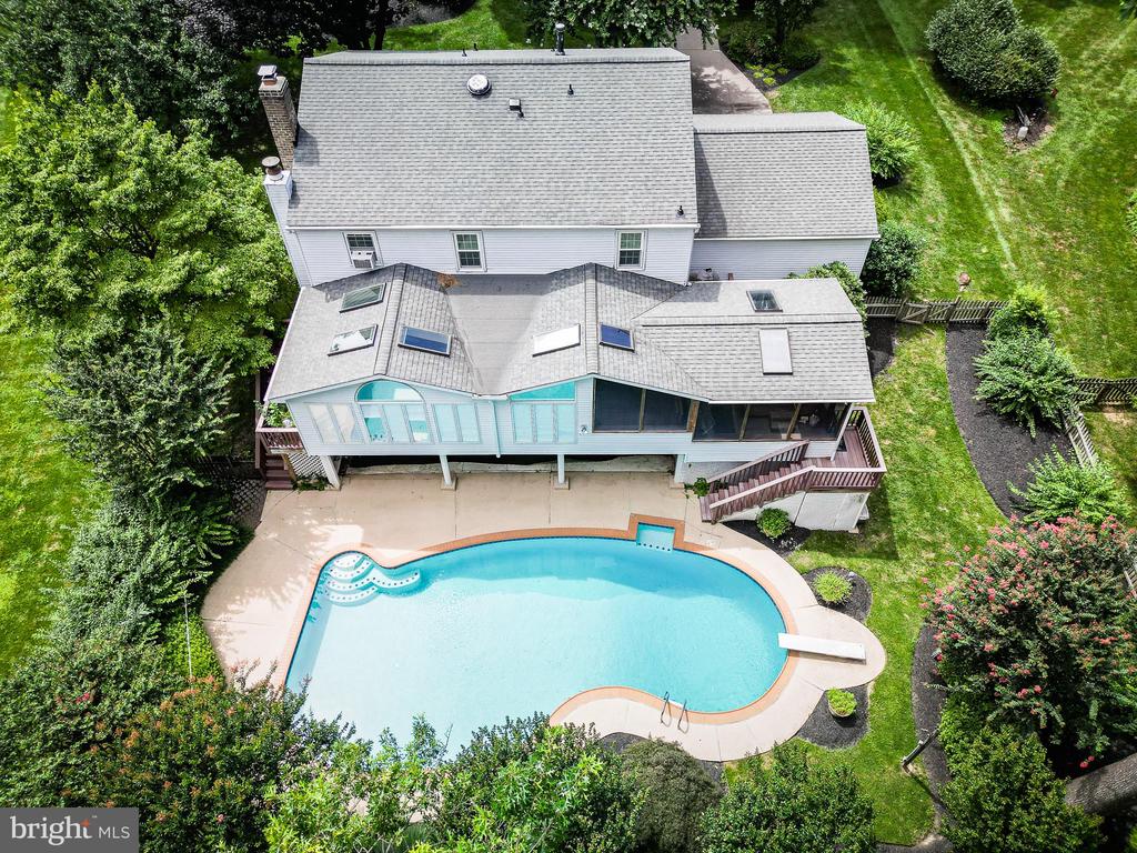 5002 CASTLE MOOR DRIVE